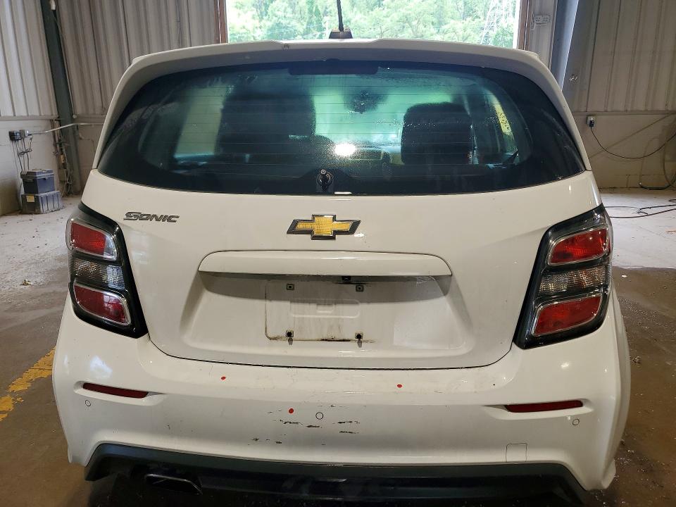59290276 :رقم المزاد ، 1G1JG6SB6K4132704 vin ، 2019 Chevrolet Sonic مزاد بيع