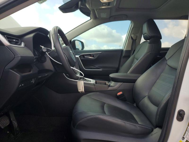 Продажа на аукционе авто 2022 Toyota Rav4, vin: 2T3Y1RFV3NW197742, номер лота: 62601256