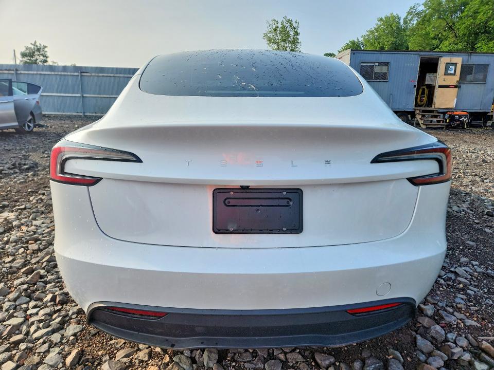 61310606 :رقم المزاد ، 5YJ3E1EA5SF980397 vin ، 2025 Tesla Model 3 مزاد بيع