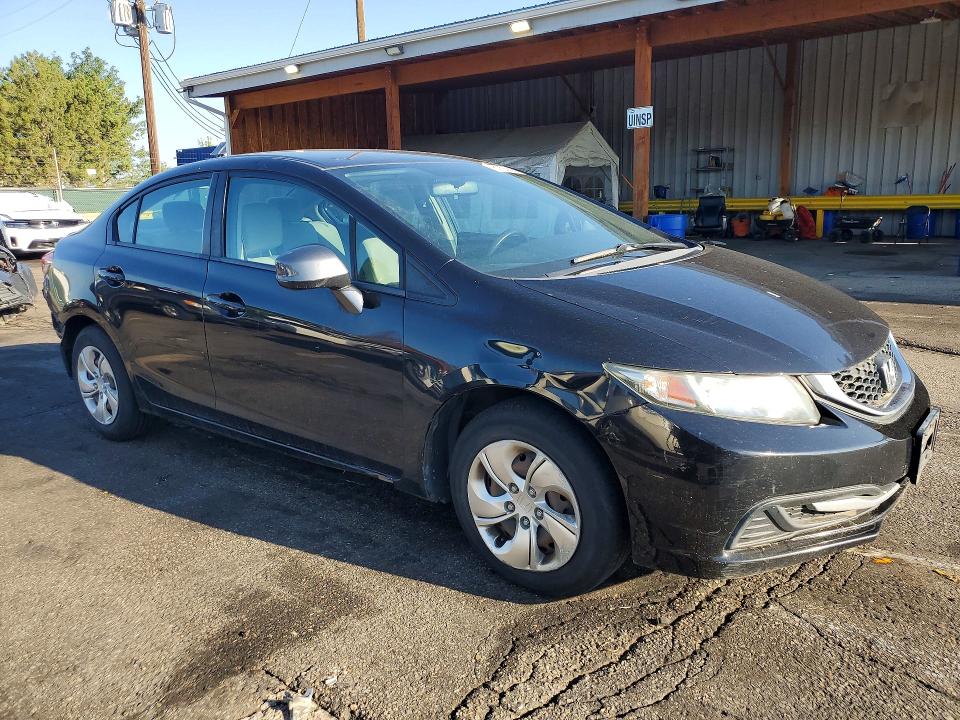 Продажа на аукционе авто 2013 Honda Civic, vin: 2HGFB2F50DH572157, номер лота: 61893806