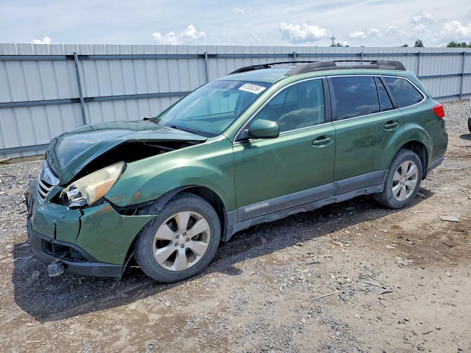 Auction sale of the 2010 Subaru Outback, vin: 4S4BRBCCXA3352563, lot number: 61858256