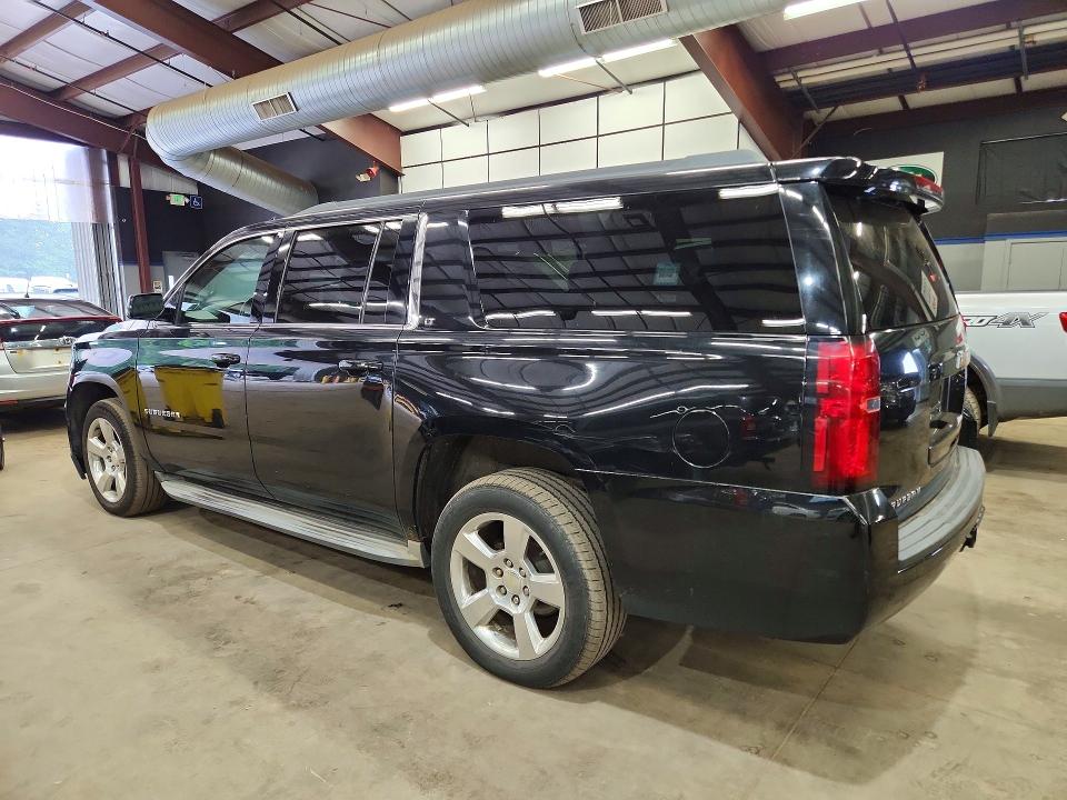 2015 Chevrolet Suburban მანქანა იყიდება აუქციონზე, vin: 1GNSKJKC8FR547643, აუქციონის ნომერი: 62131516