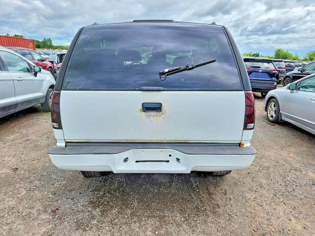 Продажа на аукционе авто 1998 Chevrolet Tahoe, vin: 3GNEK18R6WG128702, номер лота: 61700306