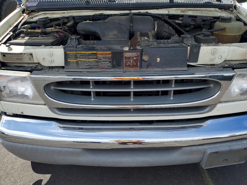 59837816 :رقم المزاد ، 1FMRE11L2YHA03787 vin ، 2000 Ford Econoline مزاد بيع