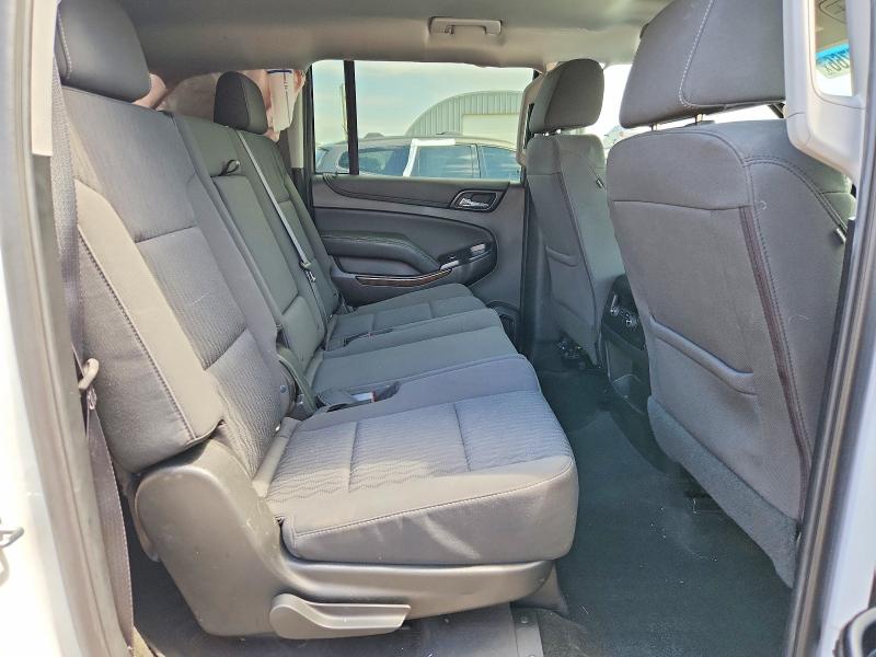 Продаж на аукціоні авто 2018 Chevrolet Suburban, vin: 1GNSCGKC4JR393828, номер лоту: 61623766