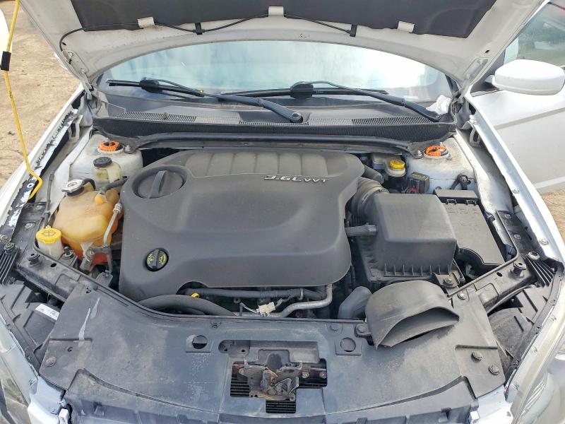 60445216 :رقم المزاد ، 1C3CCBBG7EN120144 vin ، 2014 Chrysler 200 مزاد بيع