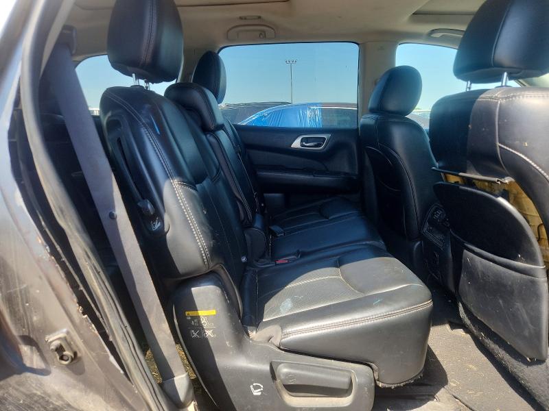 60303976 :رقم المزاد ، 5N1DR2MN5HC639764 vin ، 2017 Nissan Pathfinder مزاد بيع