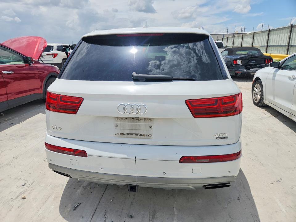 Продажа на аукционе авто 2017 Audi Q7, vin: WA1LAAF76HD004993, номер лота: 61419846
