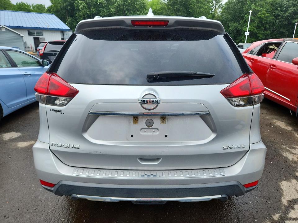 62165656 :رقم المزاد ، 5N1AT2MV0HC879339 vin ، 2017 Nissan Rogue مزاد بيع