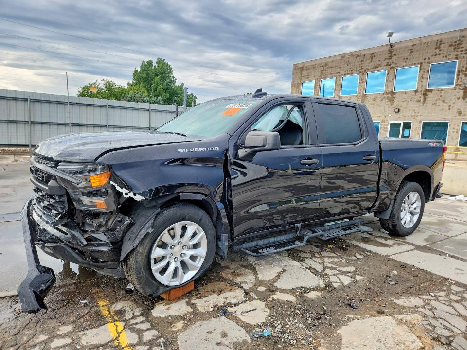 Продаж на аукціоні авто 2022 Chevrolet Silverado, vin: 1GCPDBEK7NZ610618, номер лоту: 63018056