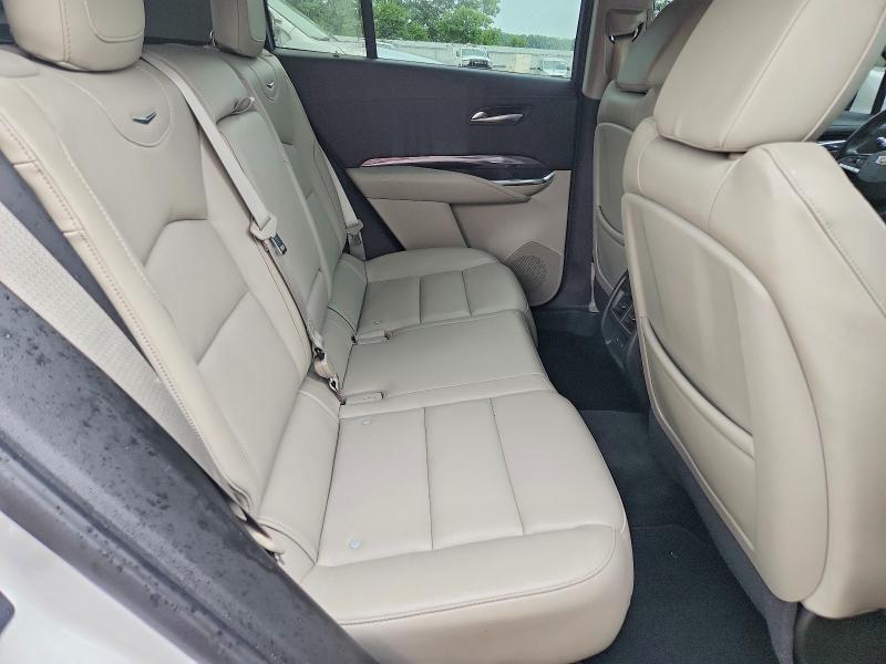61520946 :رقم المزاد ، 1GYFZBR43PF103433 vin ، 2023 Cadillac Xt4 مزاد بيع