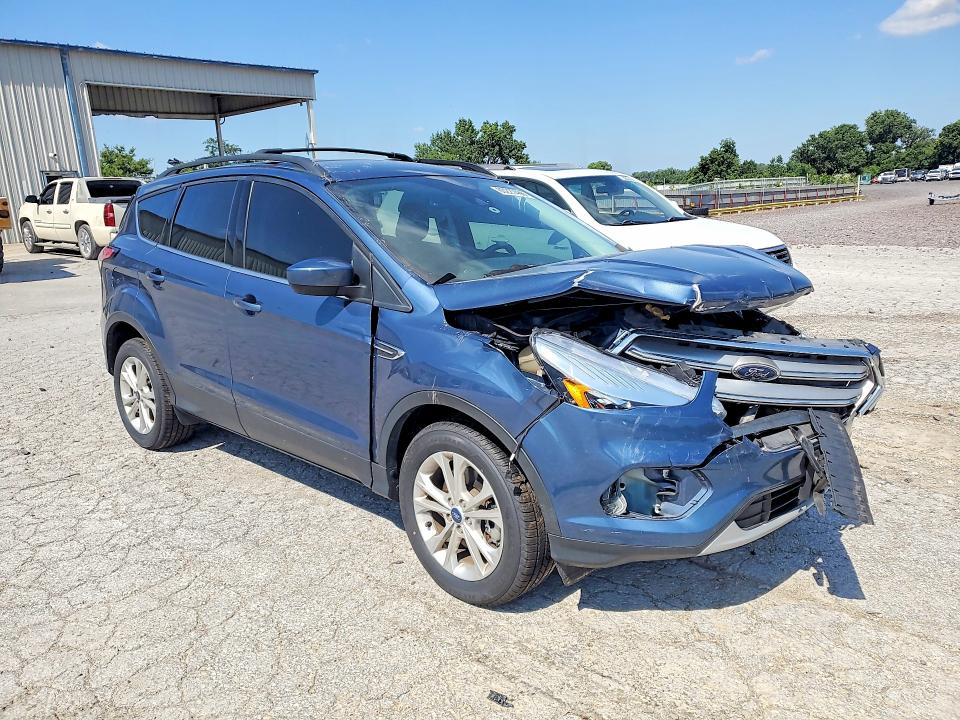 60227486 :رقم المزاد ، 1FMCU9HD3JUC39920 vin ، 2018 Ford Escape مزاد بيع