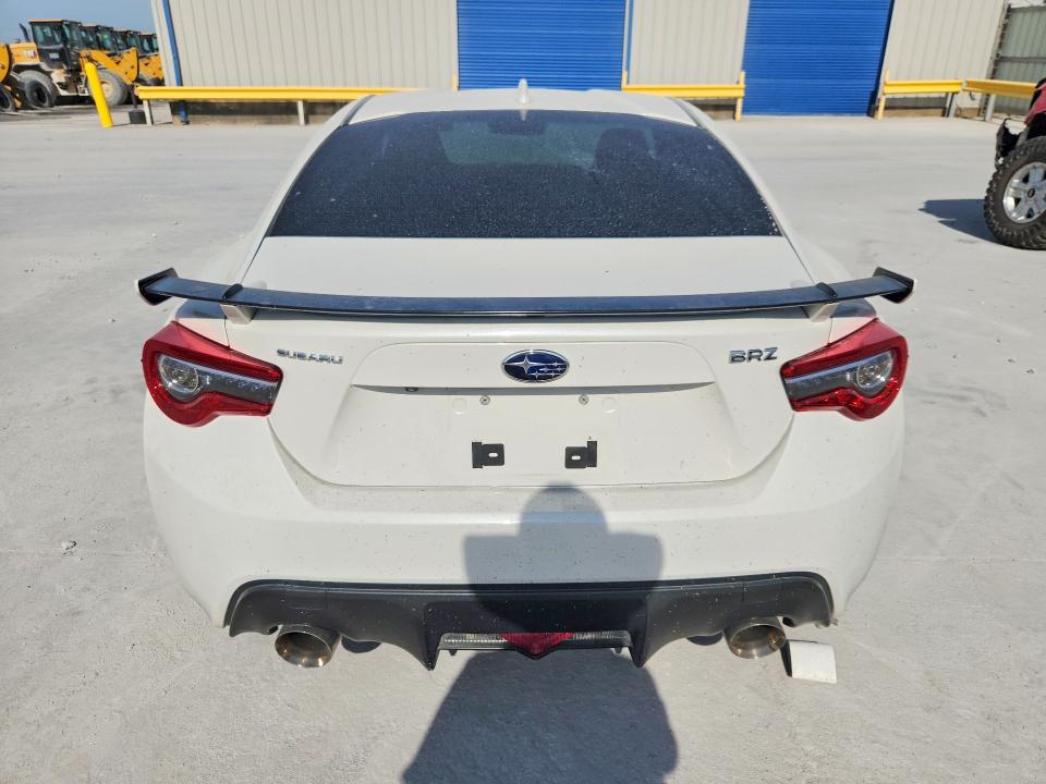 62842646 :رقم المزاد ، JF1ZCAC18H8606352 vin ، 2017 Subaru Brz مزاد بيع