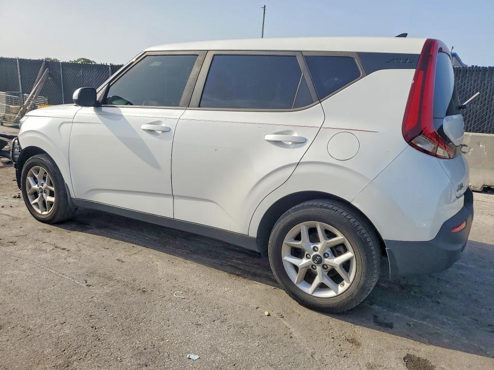 60050726 :رقم المزاد ، KNDJ23AU9L7003735 vin ، 2020 Kia Soul مزاد بيع