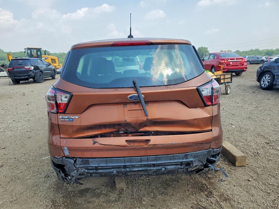 2017 Ford Escape მანქანა იყიდება აუქციონზე, vin: 1FMCU0F70HUB97497, აუქციონის ნომერი: 61583356