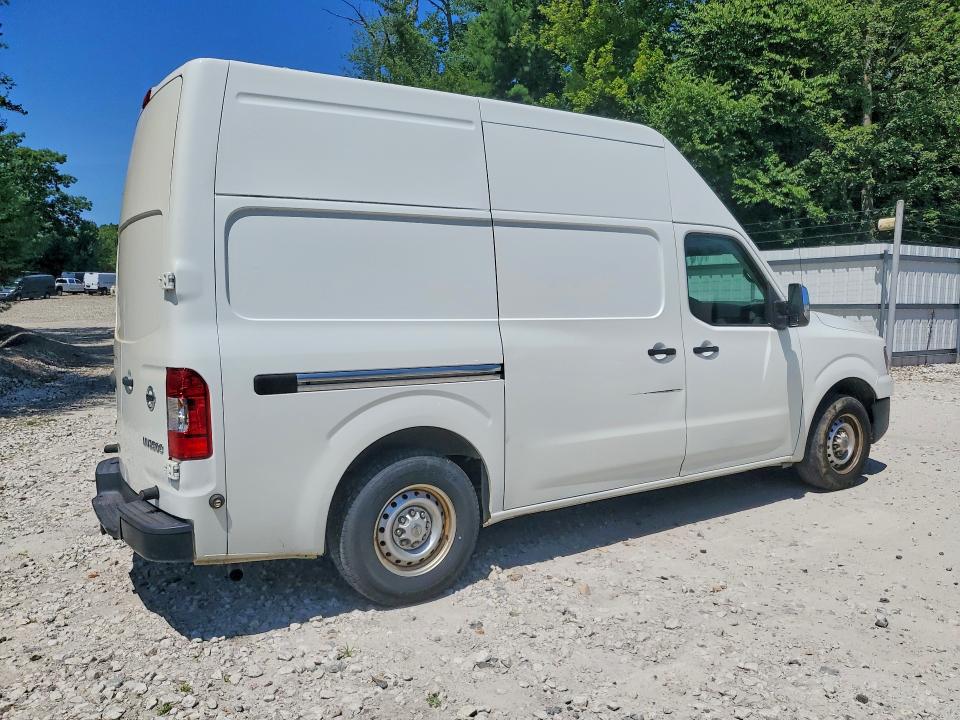 60977936 :رقم المزاد ، 1N6AF0LY3JN818117 vin ، 2018 Nissan Nv مزاد بيع