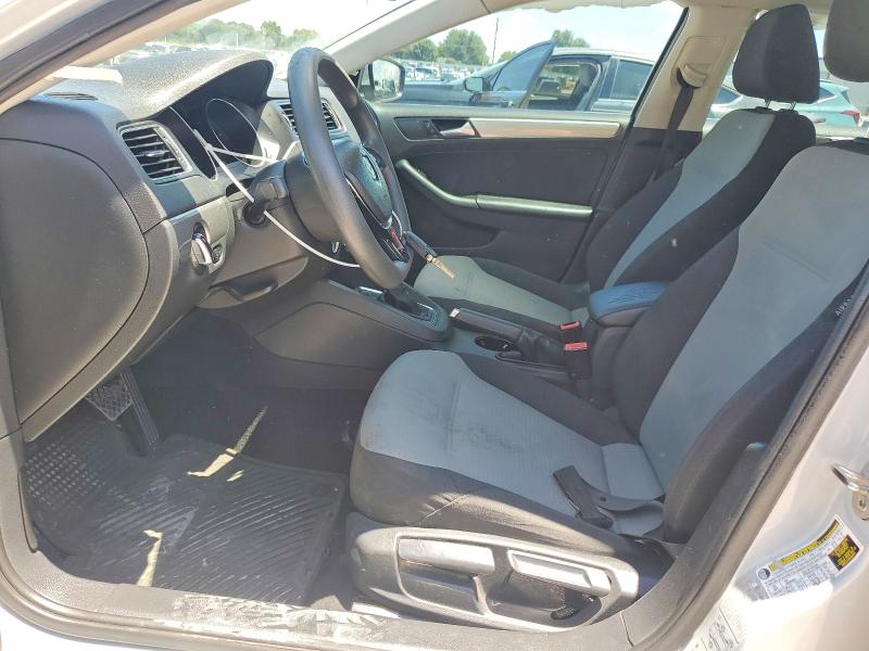 61032166 :رقم المزاد ، 3VW2B7AJ9HM350896 vin ، 2017 Volkswagen Jetta مزاد بيع