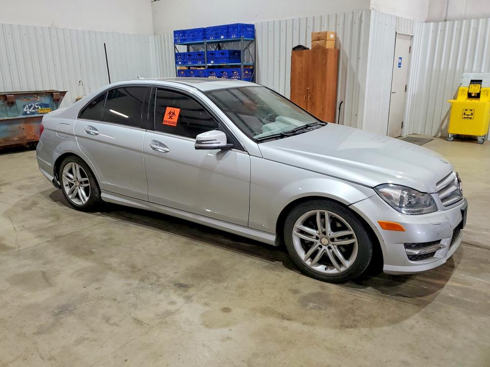2013 Mercedes-benz C მანქანა იყიდება აუქციონზე, vin: WDDGF4HB7DR248974, აუქციონის ნომერი: 61532266