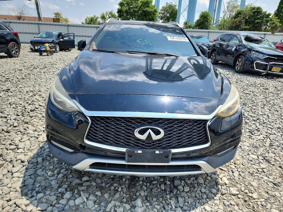 62142916 :رقم المزاد ، SJKCH5CR4HA033969 vin ، 2017 Infiniti Qx30 مزاد بيع