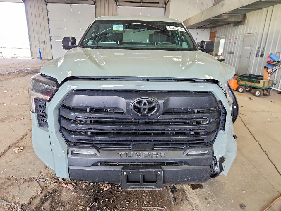 Продажа на аукционе авто 2026 Toyota Tundra, vin: 5TFLA5DBXTX404003, номер лота: 59402926