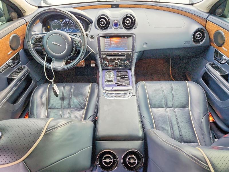 2011 Jaguar Xjl მანქანა იყიდება აუქციონზე, vin: SAJWA2GE2BMV13896, აუქციონის ნომერი: 62749576