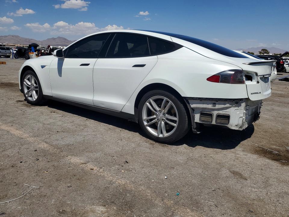 2013 Tesla Model S მანქანა იყიდება აუქციონზე, vin: 5YJSA1CPXDFP10339, აუქციონის ნომერი: 62658606