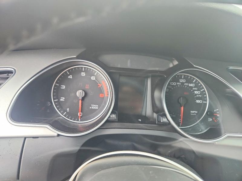2010 Audi A5 მანქანა იყიდება აუქციონზე, vin: WAULFAFH2AN018273, აუქციონის ნომერი: 63386856
