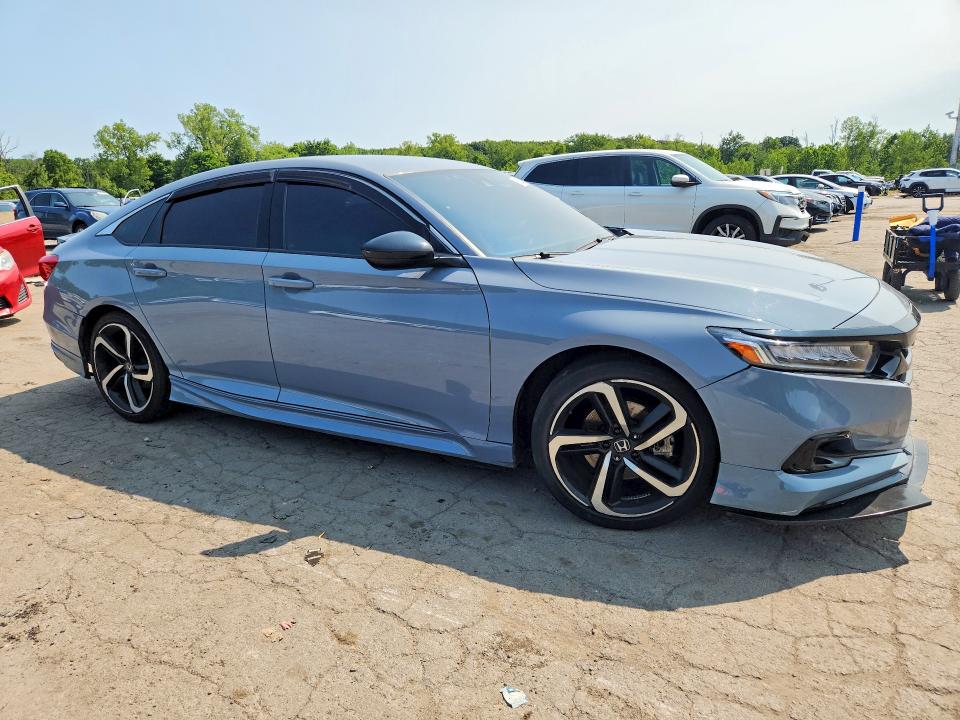 62528546 :رقم المزاد ، 1HGCV1F36NA112777 vin ، 2022 Honda Accord مزاد بيع
