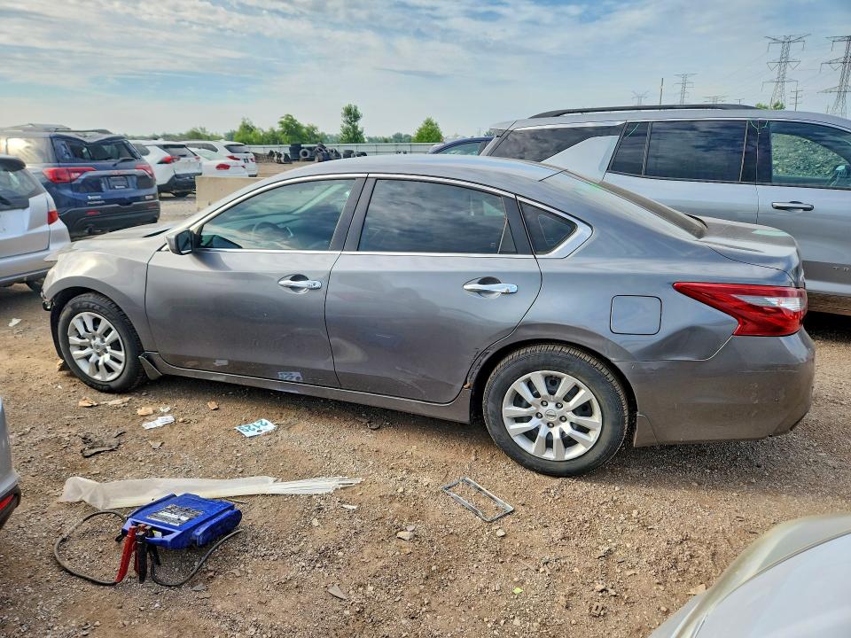 2018 Nissan Altima მანქანა იყიდება აუქციონზე, vin: 1N4AL3AP9JC479002, აუქციონის ნომერი: 74513205
