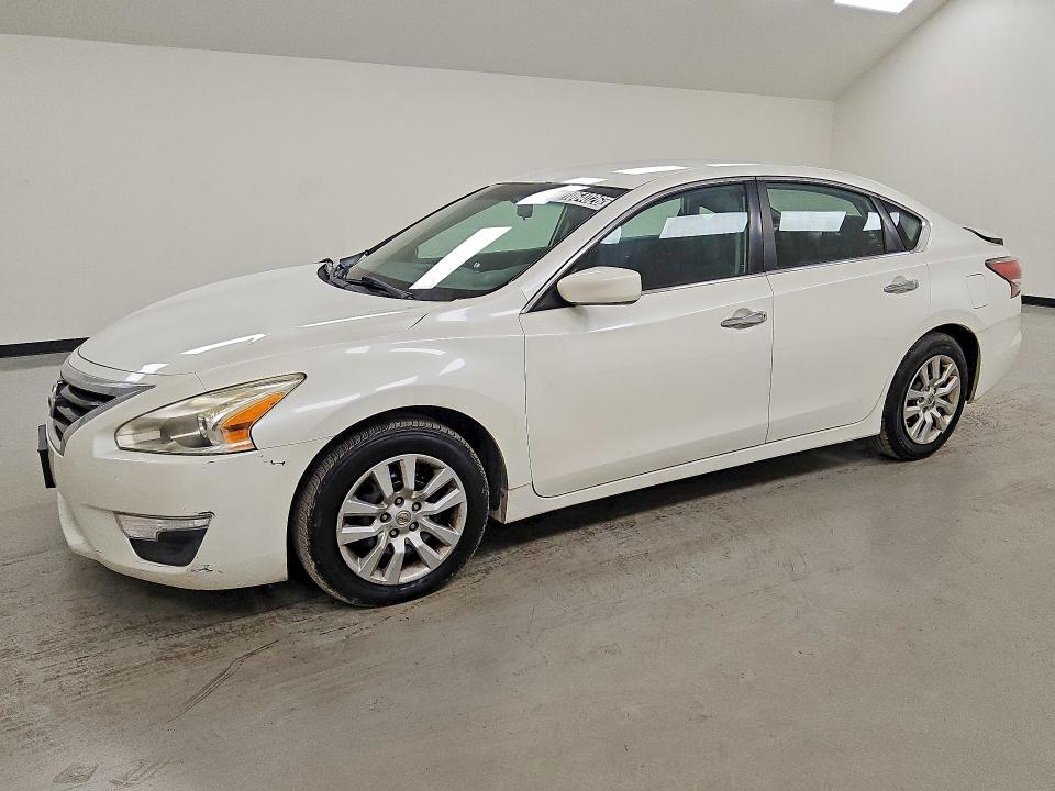 61064026 :رقم المزاد ، 1N4AL3AP7FC217678 vin ، 2015 Nissan Altima مزاد بيع