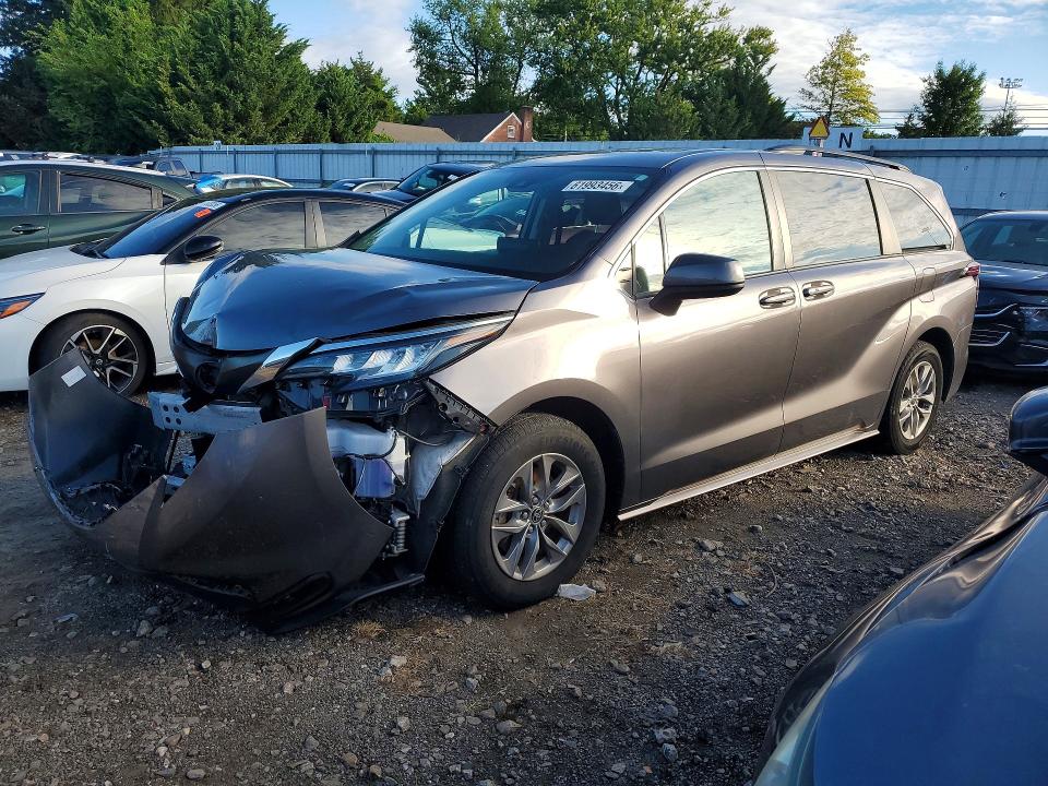 2022 Toyota Sienna მანქანა იყიდება აუქციონზე, vin: 5TDKSKFC8NS042386, აუქციონის ნომერი: 61993456