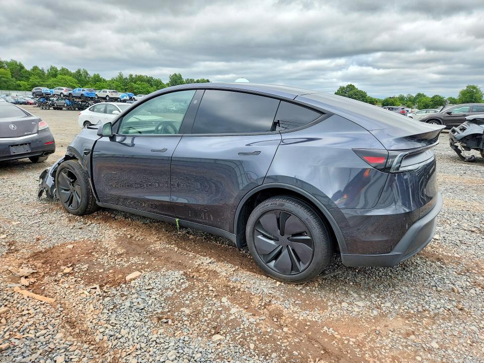 60157976 :رقم المزاد ، 7SAYGDED2TA475124 vin ، 2026 Tesla Model Y مزاد بيع