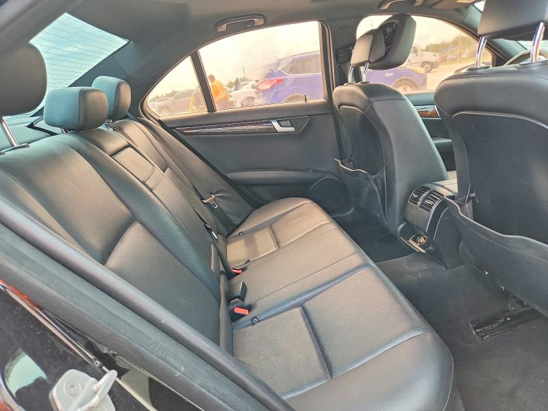 2014 Mercedes-benz C მანქანა იყიდება აუქციონზე, vin: WDDGF8AB7EG201054, აუქციონის ნომერი: 63039476