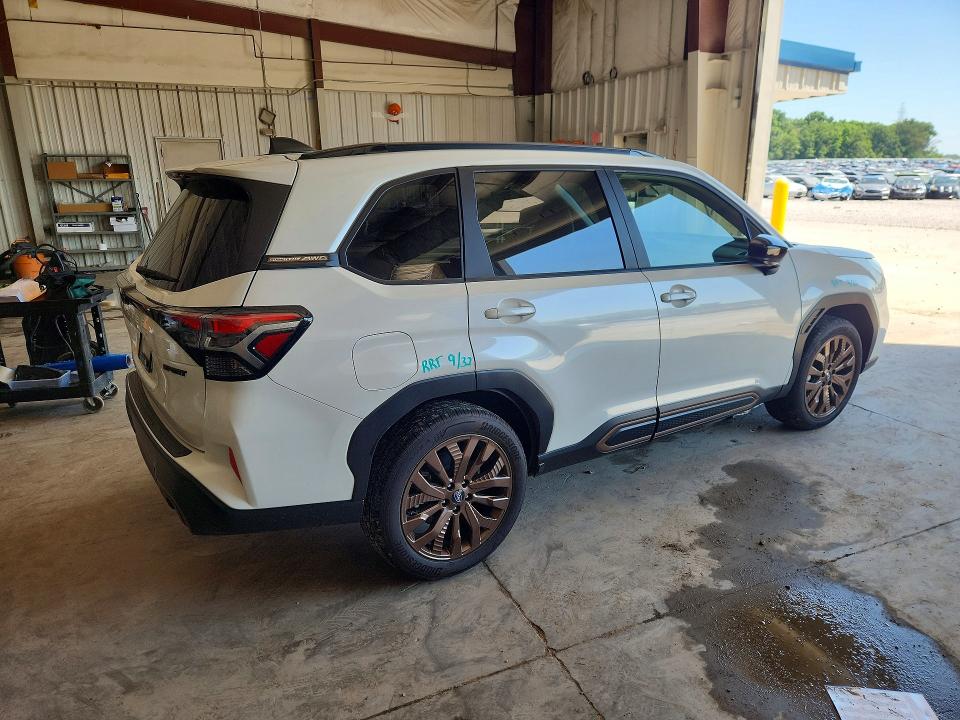 60569946 :رقم المزاد ، JF2SLDHC7SH547388 vin ، 2025 Subaru Forester مزاد بيع