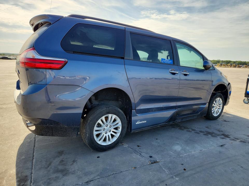 2017 Toyota Sienna მანქანა იყიდება აუქციონზე, vin: 5TDYZ3DC4HS875413, აუქციონის ნომერი: 59893326