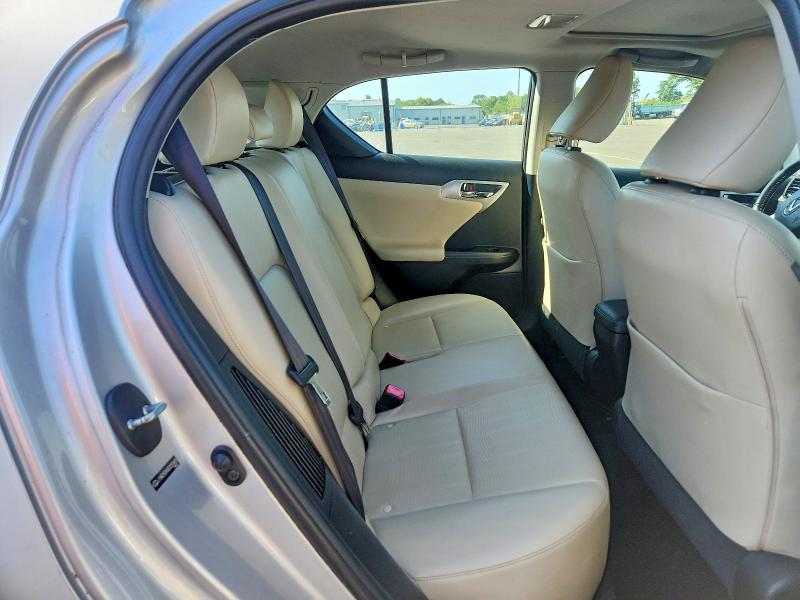 62163226 :رقم المزاد ، JTHKD5BH6B2020465 vin ، 2011 Lexus Ct مزاد بيع