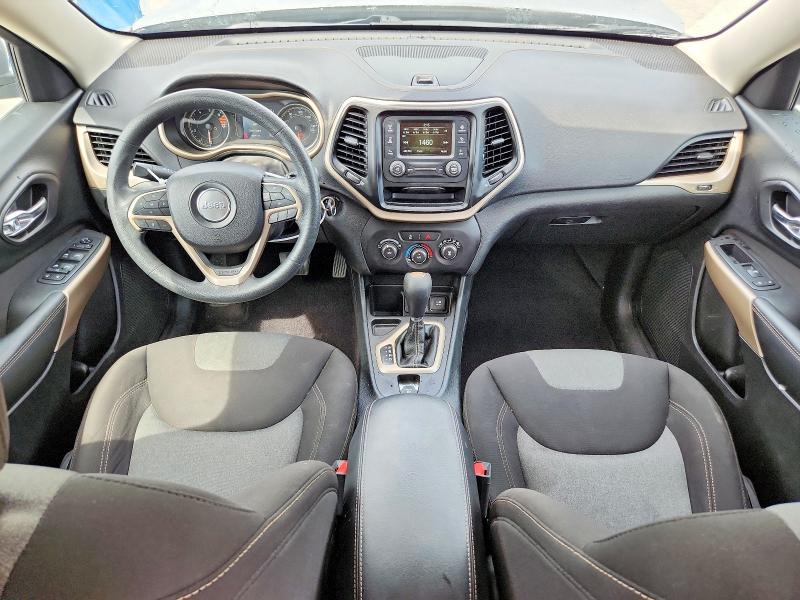 63562796 :رقم المزاد ، 1C4PJLCB3JD596841 vin ، 2018 Jeep Cherokee مزاد بيع