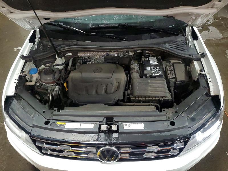 59611396 :رقم المزاد ، 3VV2B7AXXKM142851 vin ، 2019 Volkswagen Tiguan مزاد بيع