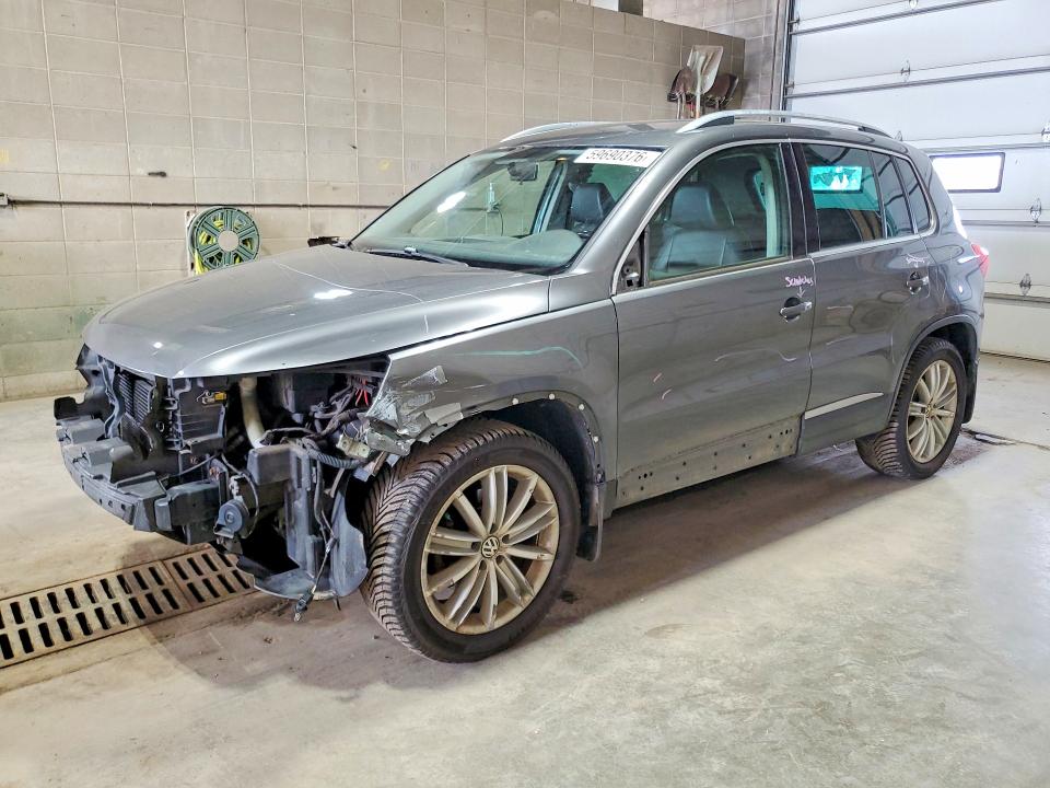 2014 Volkswagen Tiguan მანქანა იყიდება აუქციონზე, vin: WVGBV3AX1EW536530, აუქციონის ნომერი: 59690376