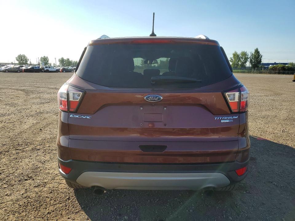 Продажа на аукционе авто 2018 Ford Escape, vin: 1FMCU9J93JUC82532, номер лота: 62881286