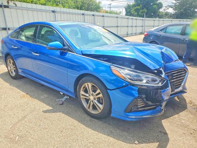 59870286 :رقم المزاد ، 5NPE34AF5JH596850 vin ، 2018 Hyundai Sonata مزاد بيع