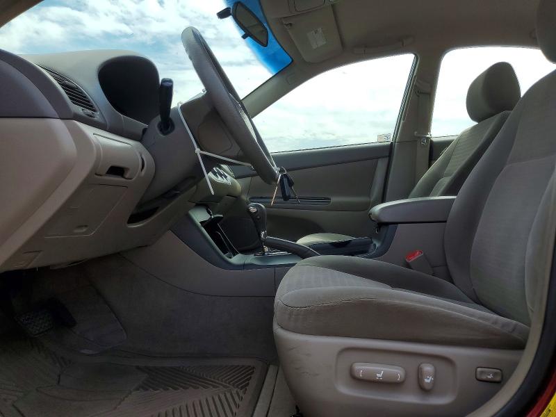 61574646 :رقم المزاد ، 4T1BF30K16U116900 vin ، 2006 Toyota Camry مزاد بيع