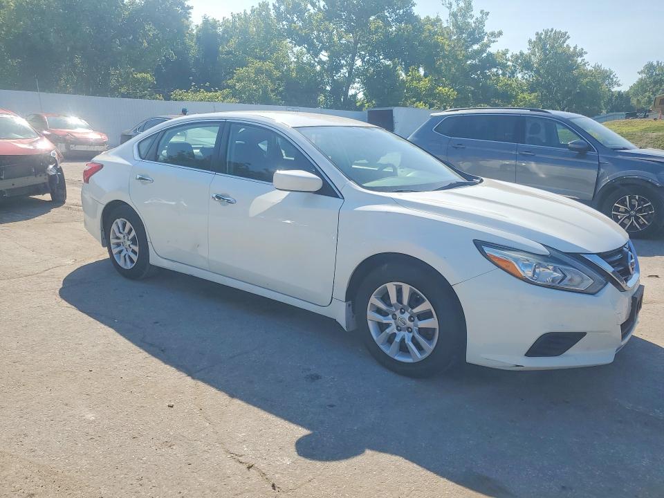 Aukcja sprzedaży 2016 Nissan Altima, vin: 1N4AL3AP8GC130731, numer aukcji: 61320336