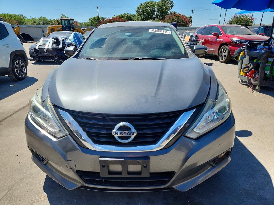 Продажа на аукционе авто 2017 Nissan Altima, vin: 1N4AL3AP8HC180675, номер лота: 62508146