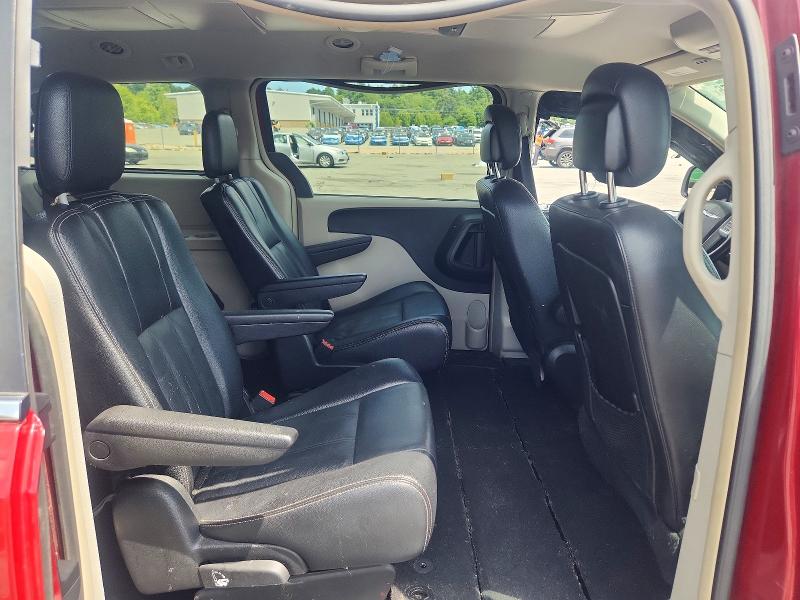2015 Chrysler Town & Country მანქანა იყიდება აუქციონზე, vin: 2C4RC1BG3FR537653, აუქციონის ნომერი: 61203466