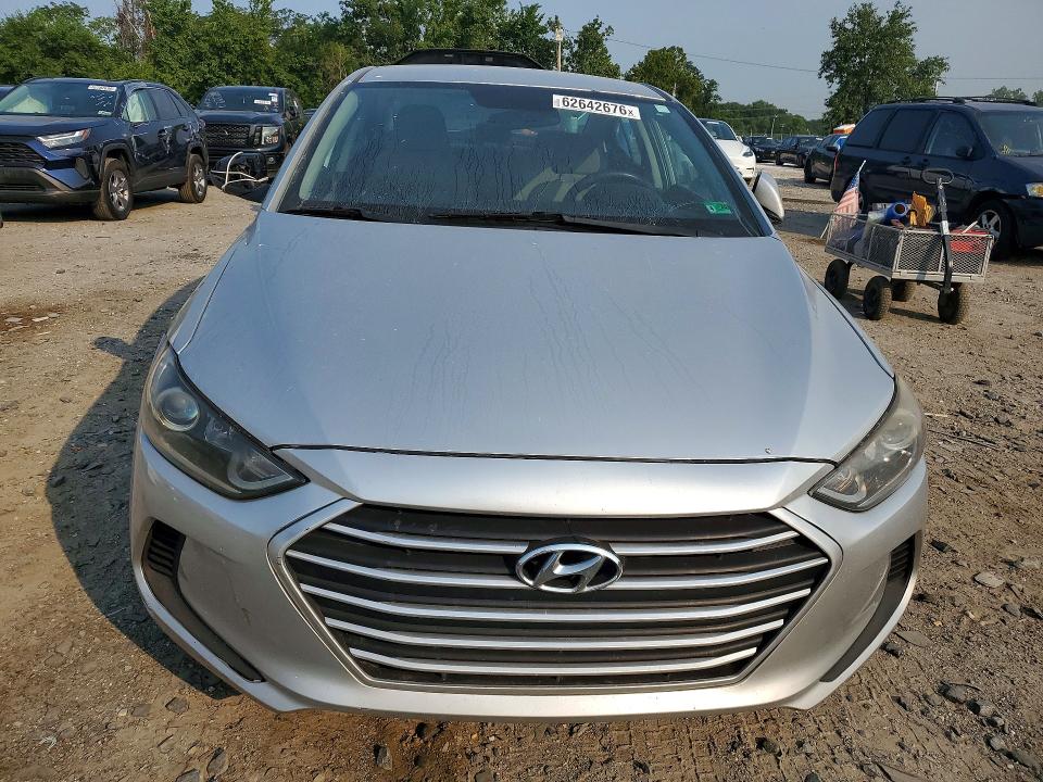 62642676 :رقم المزاد ، 5NPD84LF2JH231763 vin ، 2018 Hyundai Elantra مزاد بيع