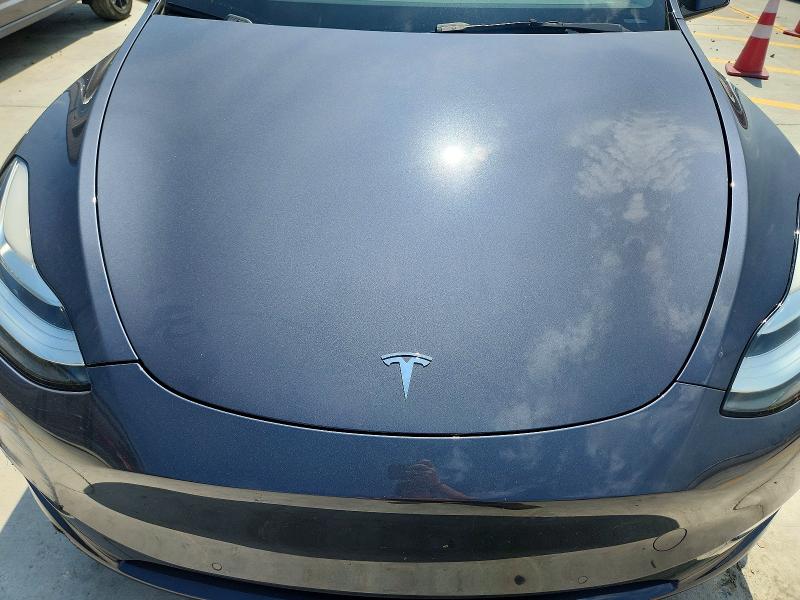 60398936 :رقم المزاد ، 7SAYGDEE2NF368234 vin ، 2022 Tesla Model Y مزاد بيع