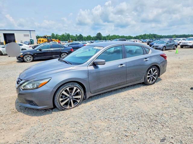 Auction sale of the 2017 Nissan Altima, vin: 1N4AL3APXHC158497, lot number: 62749856