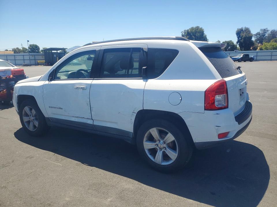 61338616 :رقم المزاد ، 1J4NT1FA2BD195592 vin ، 2011 Jeep Compass مزاد بيع