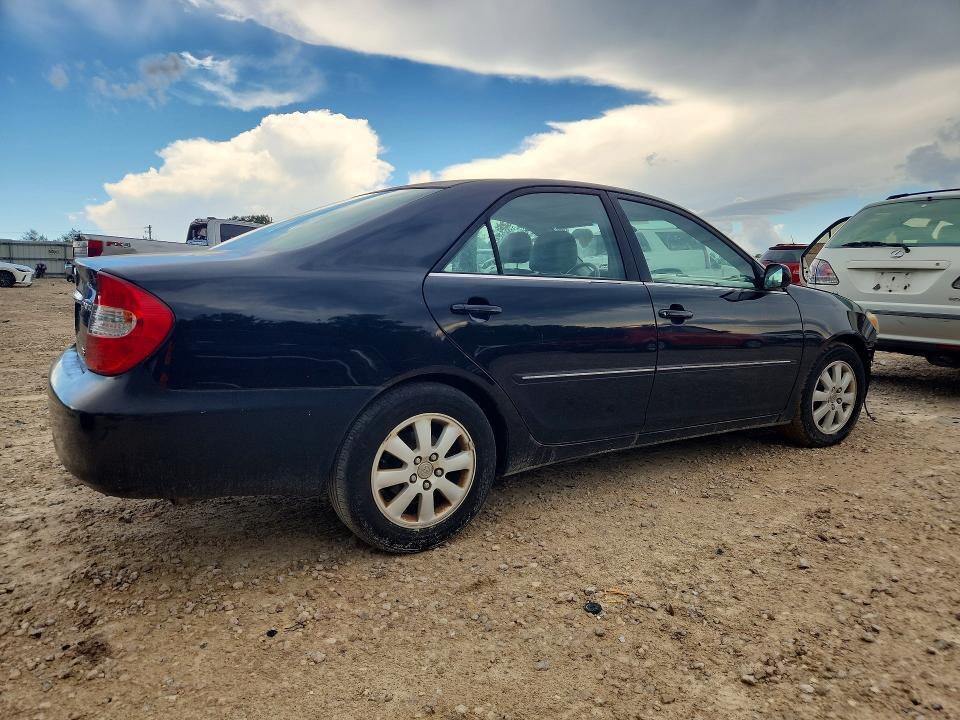 59978236 :رقم المزاد ، 4T1BF32K94U080707 vin ، 2004 Toyota Camry مزاد بيع